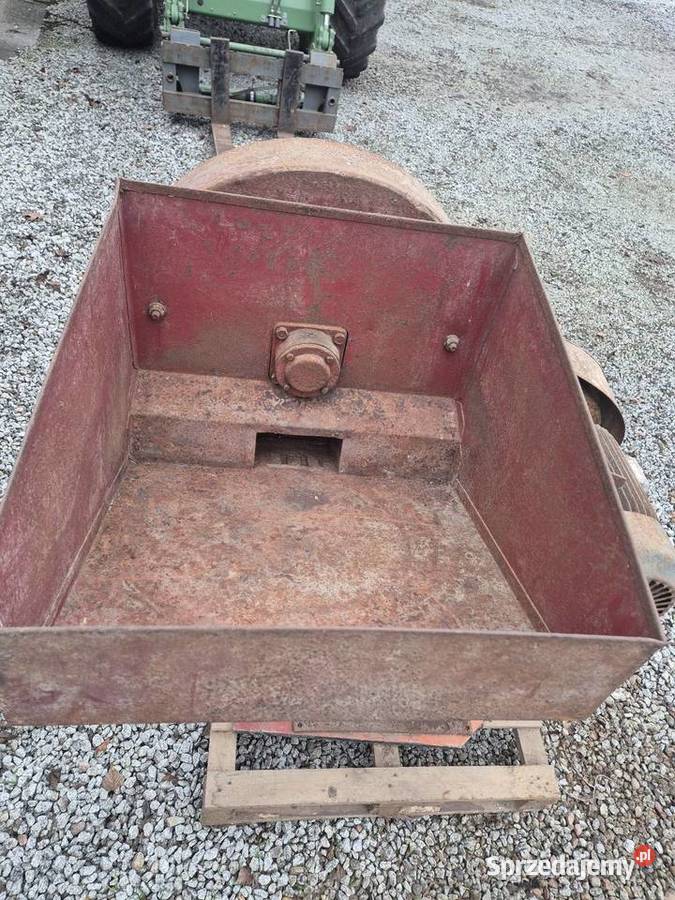 Śrutownik bijakowy Kleszczewo