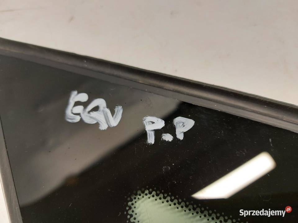 Mercedes EQV w447 Vklasa szyba karoseryjna prawa sprzedam