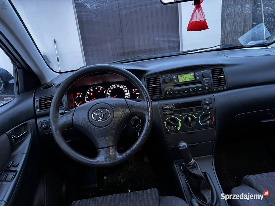 Toyota Corolla 20D4D Rok produkcji 2003 Zamość