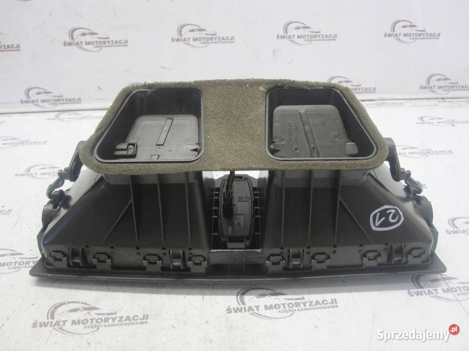 BMW E82 10r kratka nawiewu 7059189 osobowe Kielce