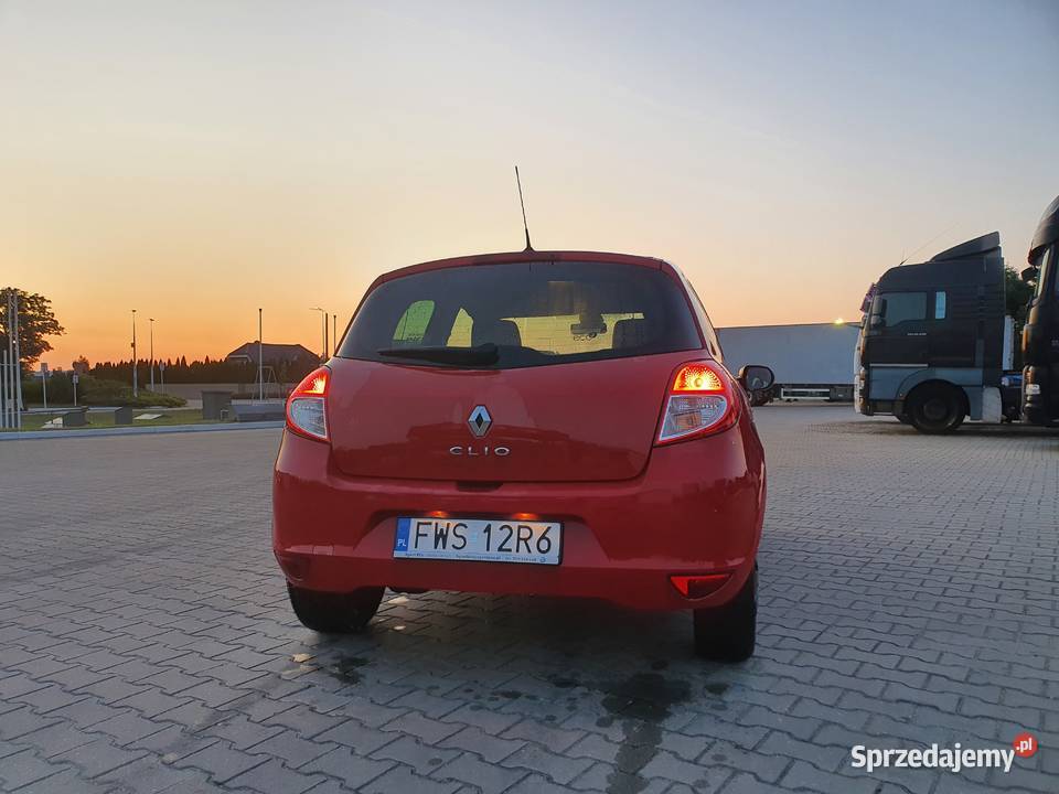Sprzedam Renault Clio elektryczne szyby Stare Strącze