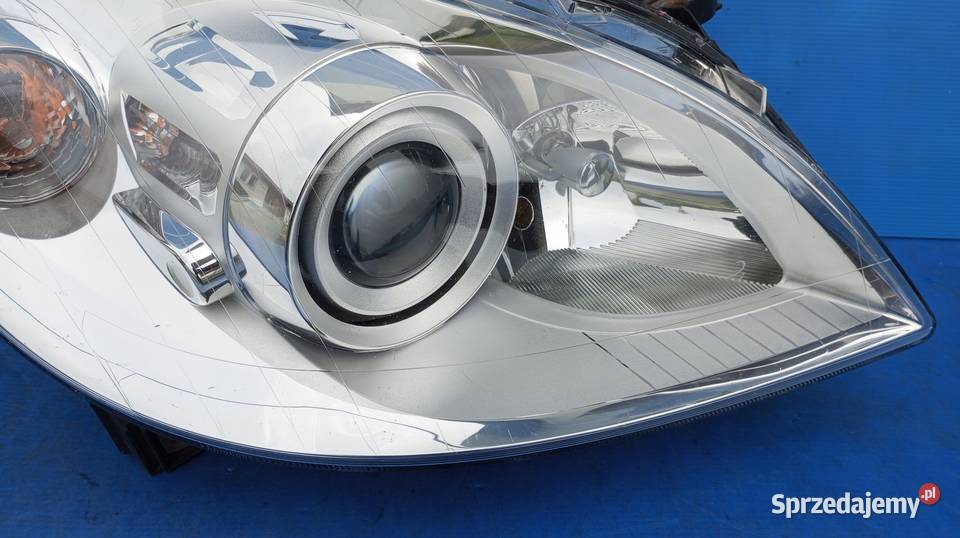 MERCEDES B KLASA W245 LAMPA PRAWY PRZÓD XENON osobowe