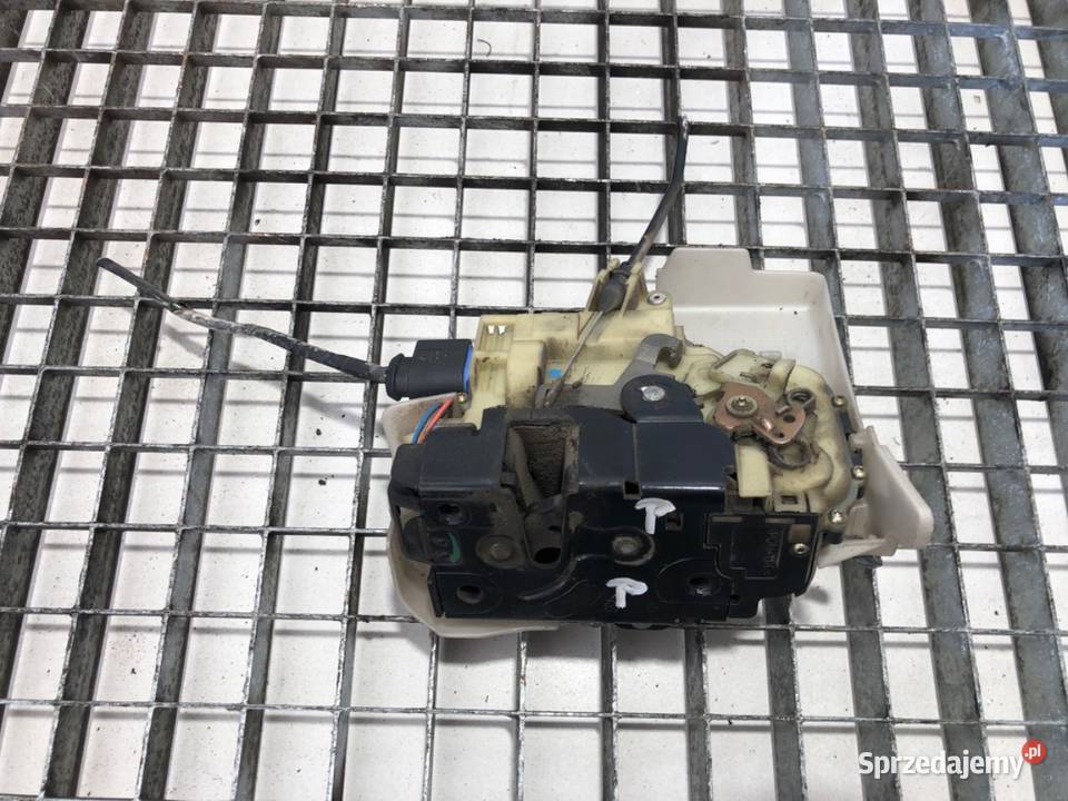 ZAMEK DRZWI PRAWY PRZÓD VW TRANSPORTER T5 Bus