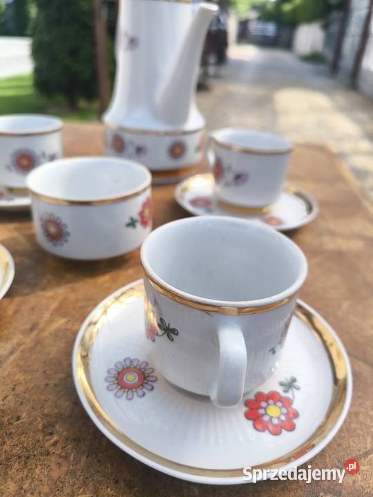 Porcelana z dawnych lat produkcji Radomsko