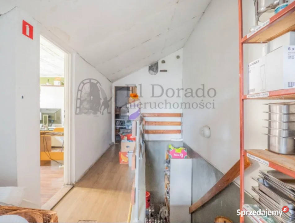 Przestronny lokal usługowy w ścisłym centrum Środa Śląska