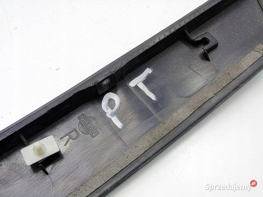 OBUDOWA SŁUPKA PRAWY TYŁ NISSAN ALMERA TINO 2002 sprzedam