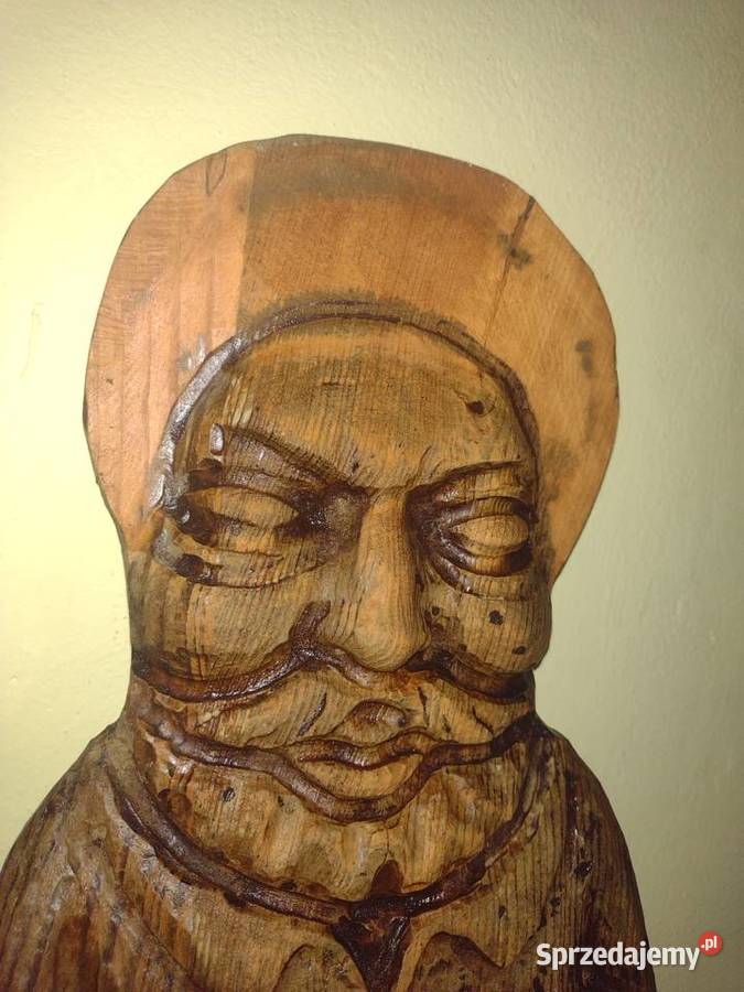 duże rzeźby drewniane Chorzew