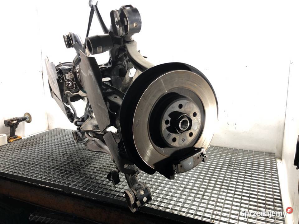 BELKA TYŁ AUDI A8 D5 SedanLimuzyna 4N0505235AH