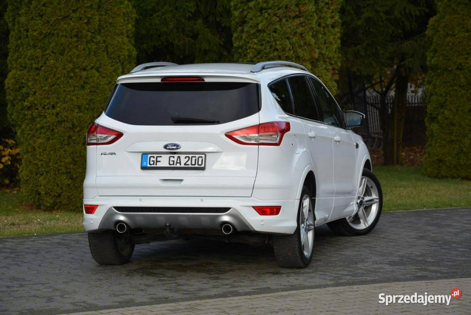 Ford Kuga Individual Radar ACC Skóry Panorama kurtyny powietrzne Kuga