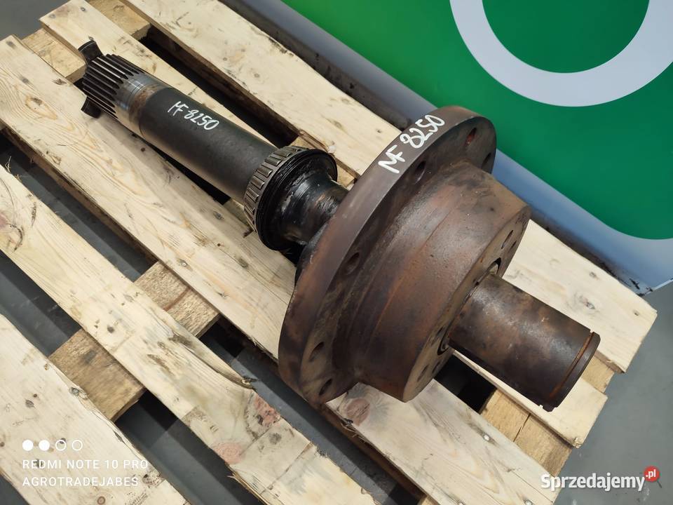 Piasta 3792619H2 półoś tył MASSEY FERGUSON 8250 Wilkowo