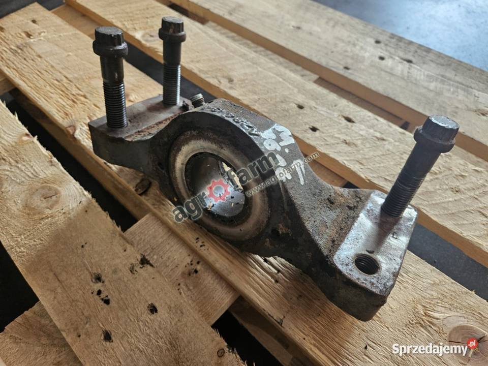 Podpora osi FWD Massey Ferguson 7616 7480 dolnośląskie Byków