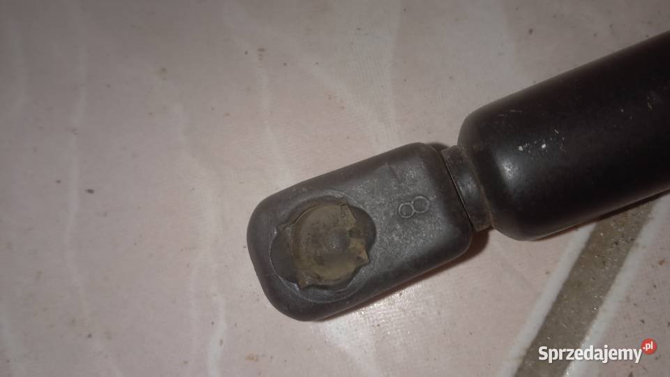 Dwa zawiasy do klapy tylnej BMW e36 Zawiasy, bolce i prowadnice Wrocław
