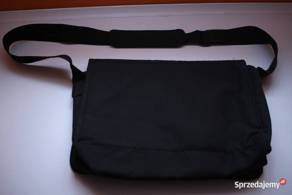 Czarna torba na ramię IKEA laptop pokrowiec Toruń