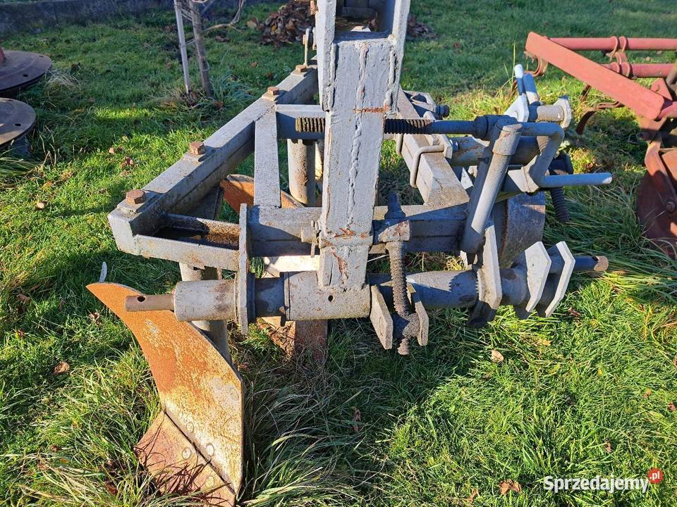 Pług 3 skibowy Miejsce Piastowe