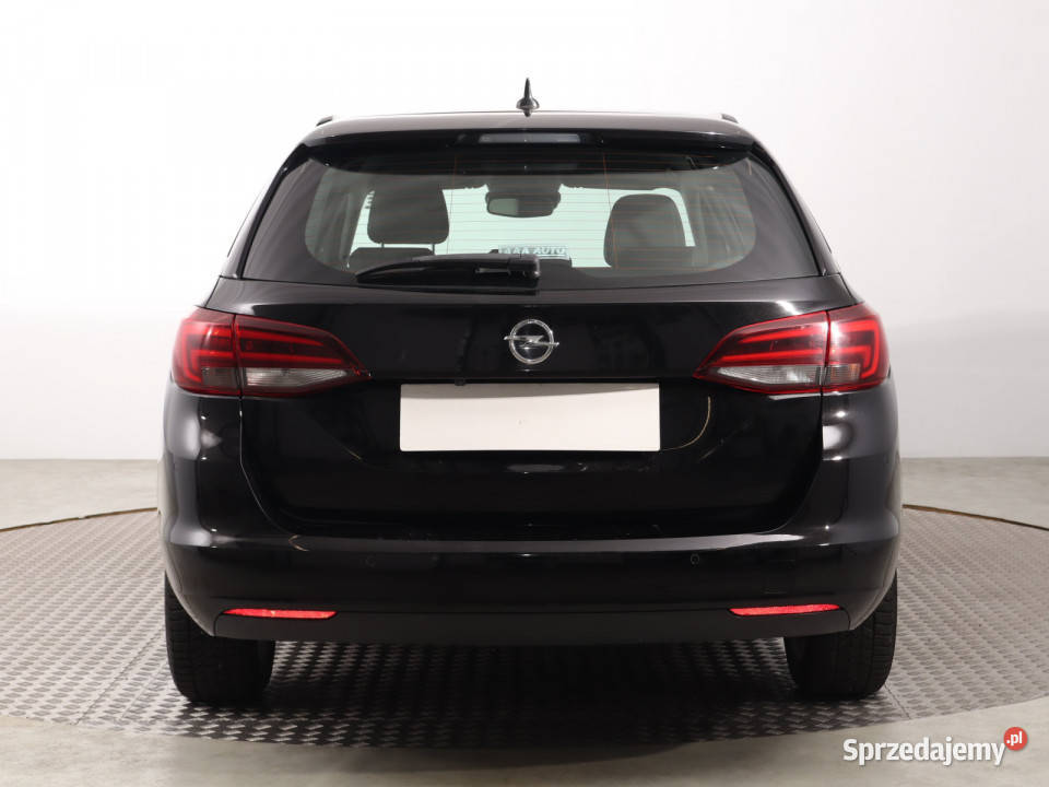 Opel Astra 16 CDTI światła przeciwmgielne Astra Katowice