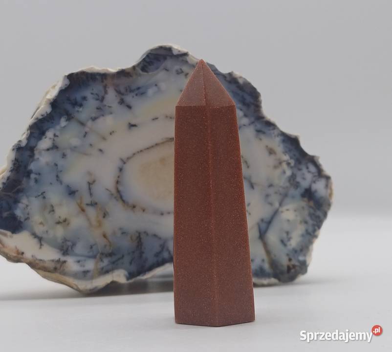 Kolekconerski kryształ piasek pustyni obelisk Olsztyn