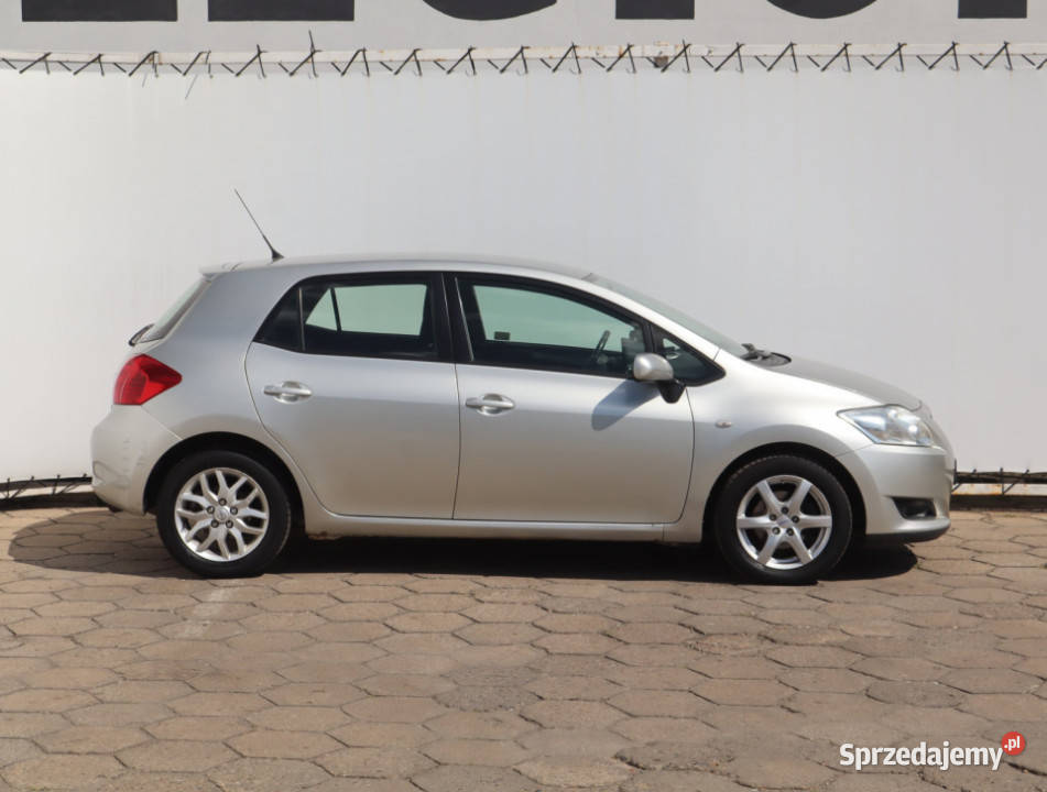 Toyota Auris 16 Dual VVTi Łódź