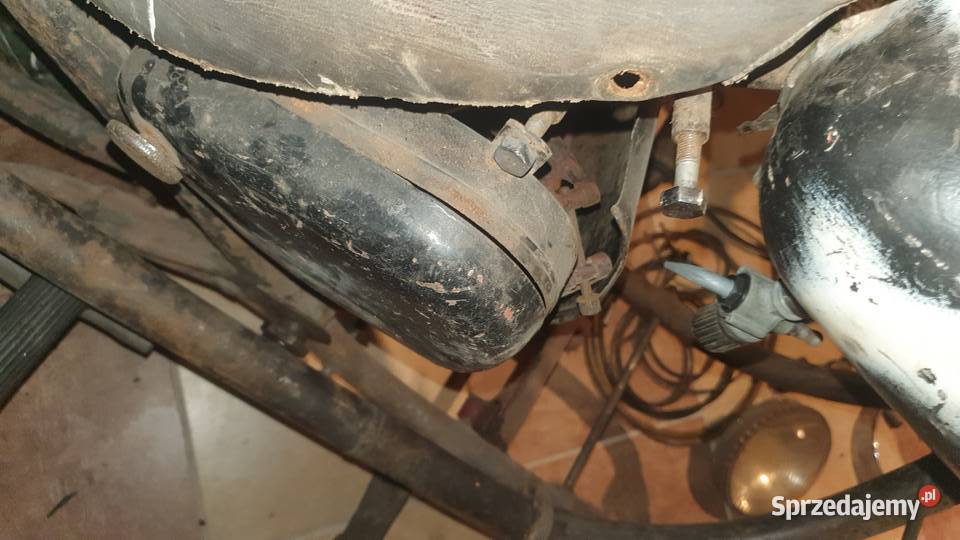 Junak m10 zbiór części eksponat do showroom Dobrzejów