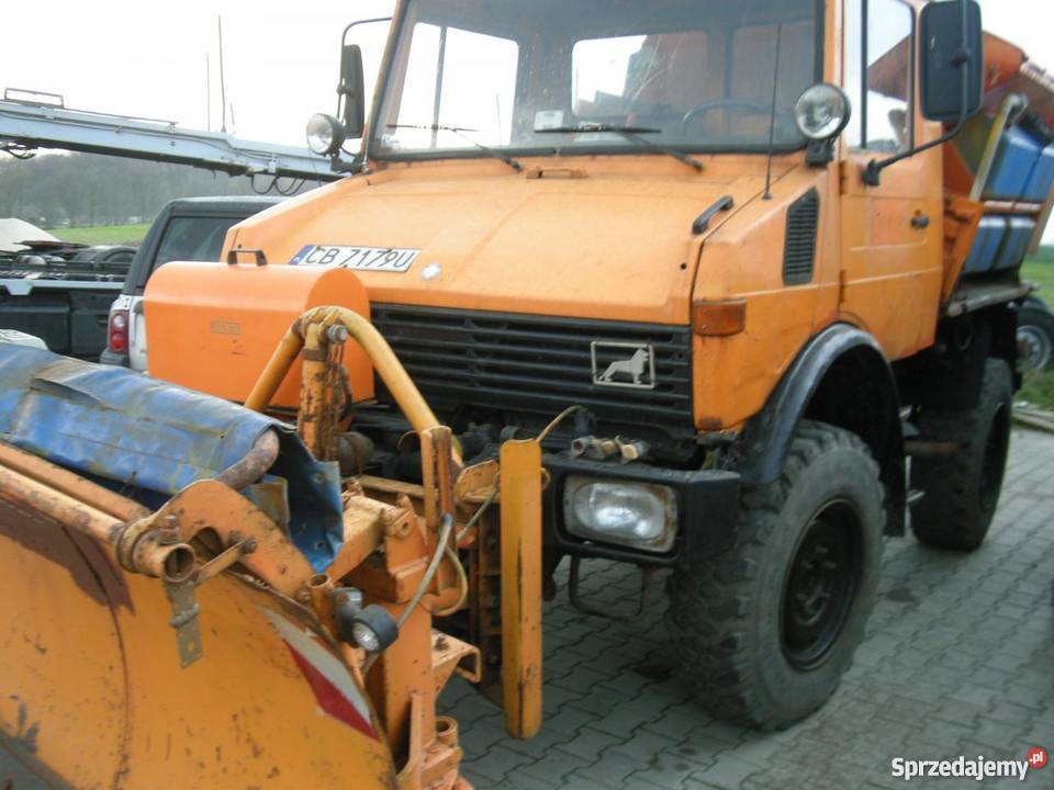 Na sprzedaż Unimog specjalny akcja zima Chojnów