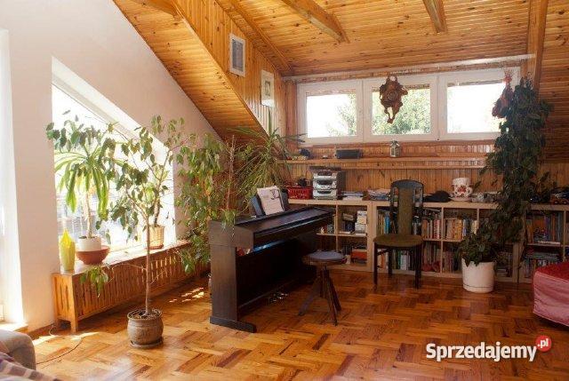 segment w Warszawie Podleśna 350 m2 sprzedam