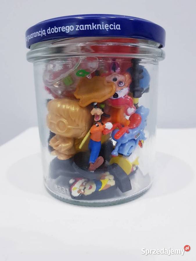 Słoik z figurkami zabawkami dzieci