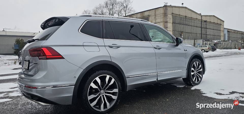 Volkswagen Tiguan 20 TDI 7osobowy 4x4 RLine DSG nieuszkodzony Warszawa sprzedam