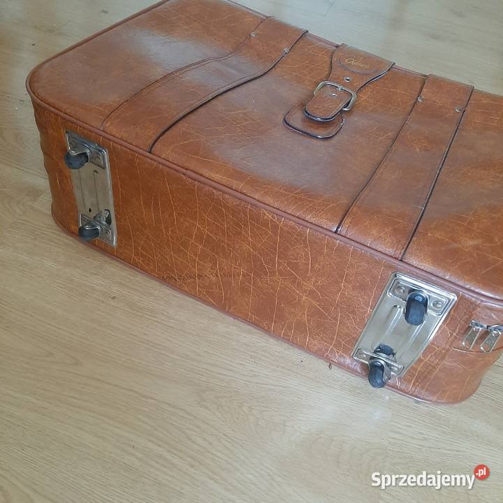 Duża walizka PRL vintage na kółkach marki Chance