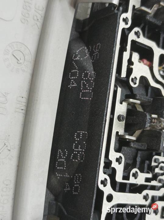LAMPKA PODSUFITKI 9682063880 Peugeot 3008 I 2008