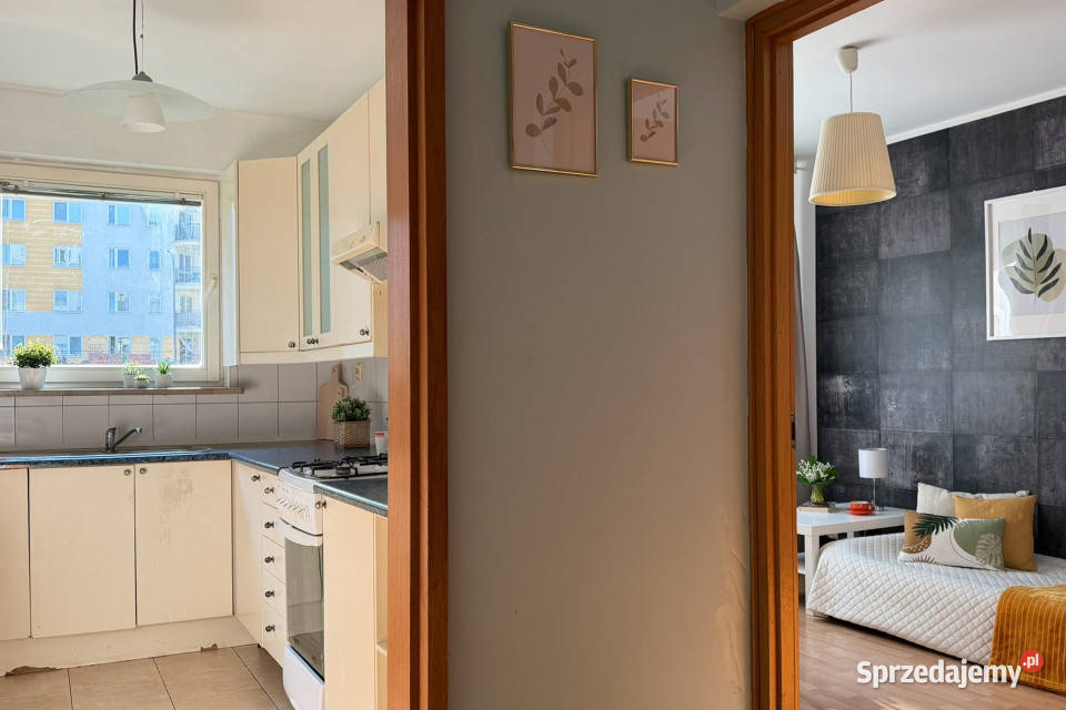 Dwa pokoje na zielonym Mokotowie plus balkon i Warszawa