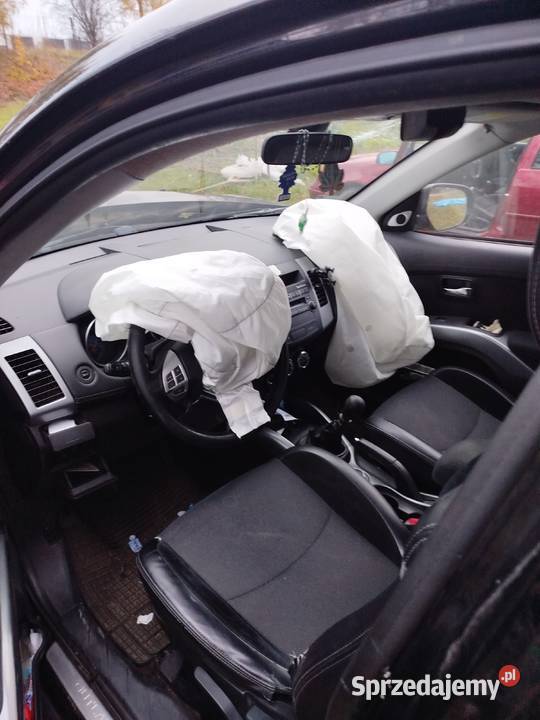 Mitsubishi Outlander kolizji uszkodzony świętokrzyskie Suchedniów sprzedam