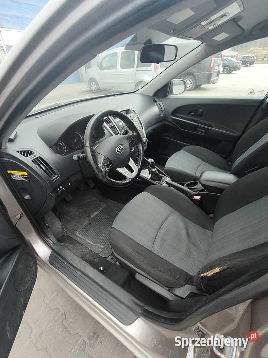 Syndyk sprzeda Kia Ceed 16 2011r diesel Jasieniec