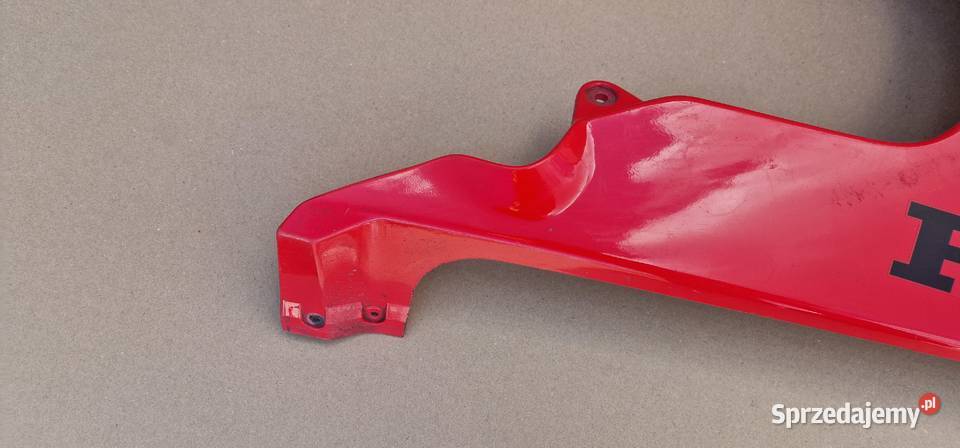 HONDA VTR 1000 BOK OWIEWKA BOCZEK OSŁONA PRAWA Bieleń sprzedam