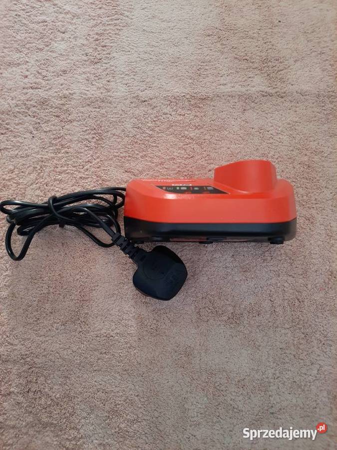 Sprzedam widoczną na zdjęciach ładowarkę