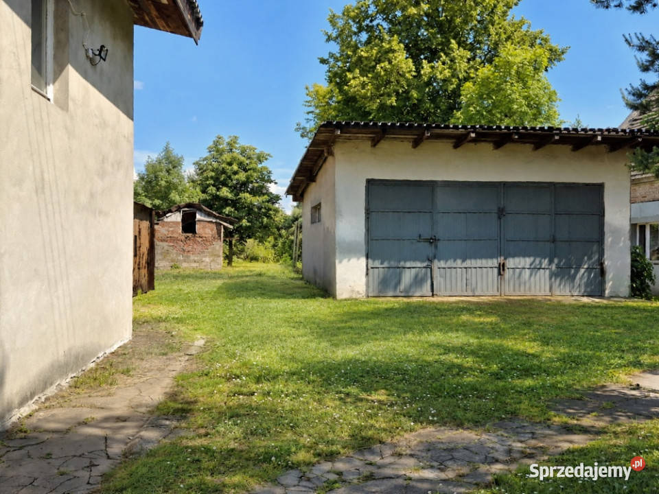 Przedwojenny dom z działką 1800 m w centrum Sprzedaż Czernica sprzedam