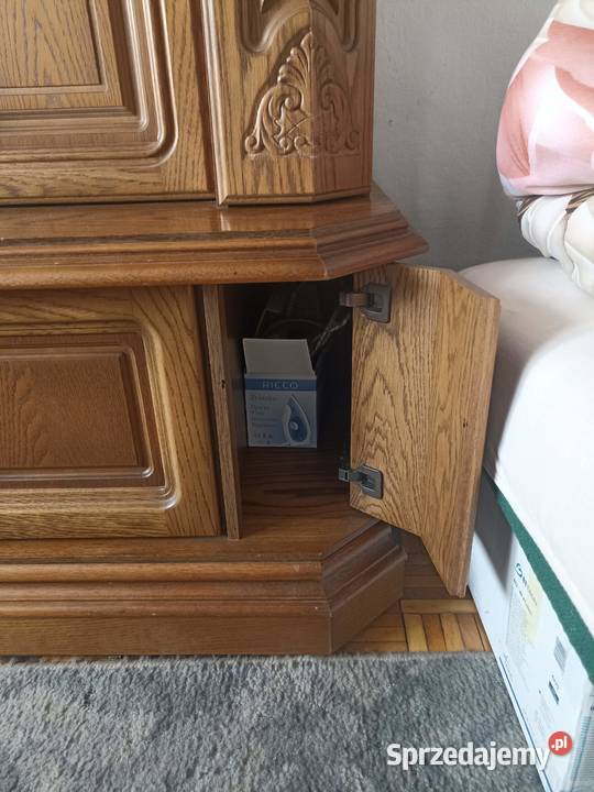 Meble salon dąb dębowe rzeźbione witryna szkło