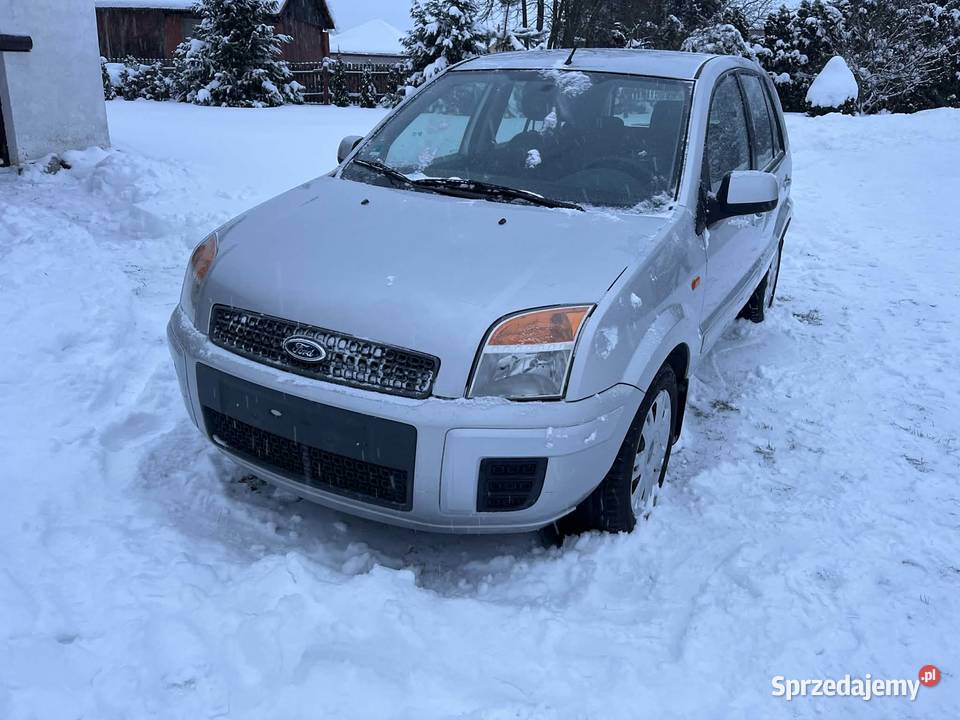 zadbane auto z niskim przebiegiem Huta Komorowska