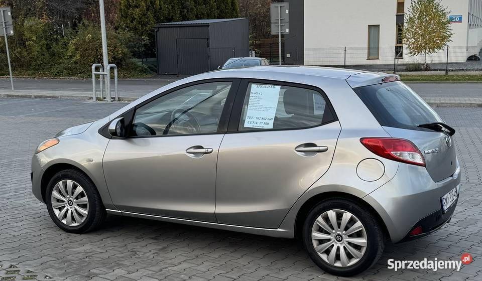 Mazda 2 benz GAZ 5 drzwi klima