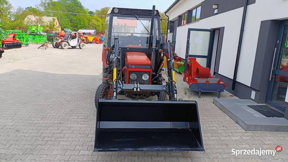 ŁADOWACZ CZOŁOWY AM30E 3sekcje Zetor 5211 Zetor świętokrzyskie Staszów sprzedam