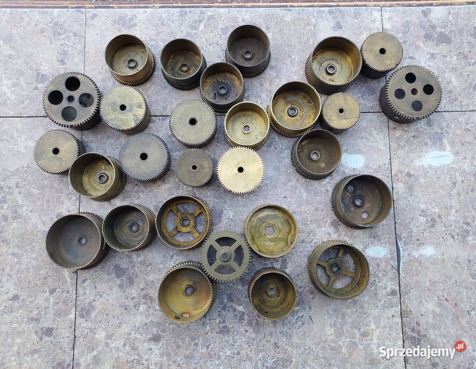 28 bębny mechanizmów zegarów uszkodzone na Tczew