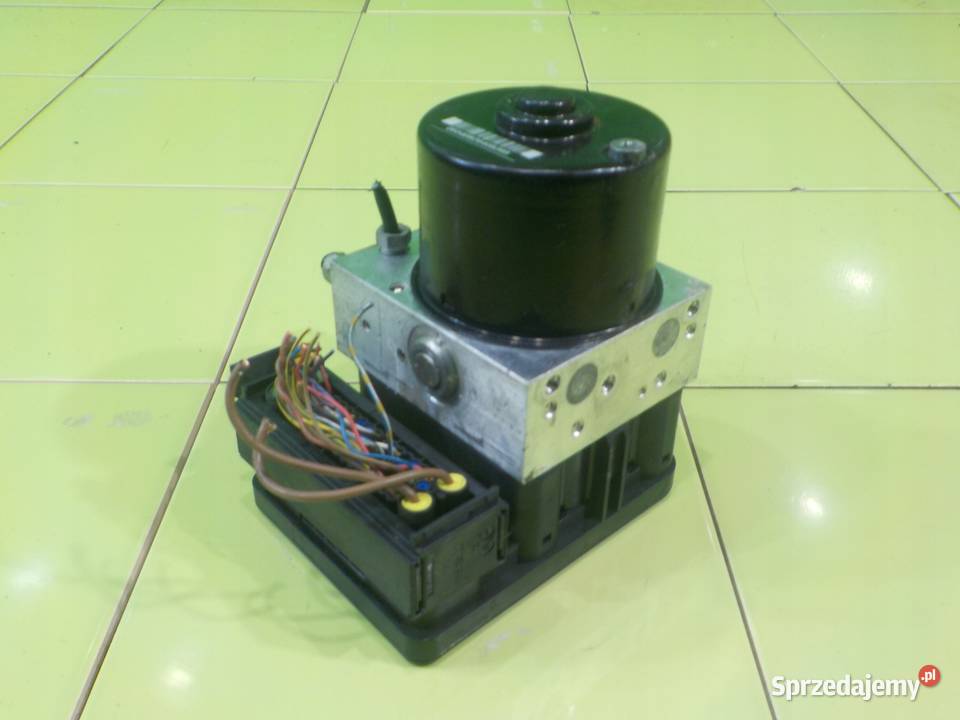 BMW E92 LIFT 20 B 09r 2D COUPE pompa ABS 6787837 Suków