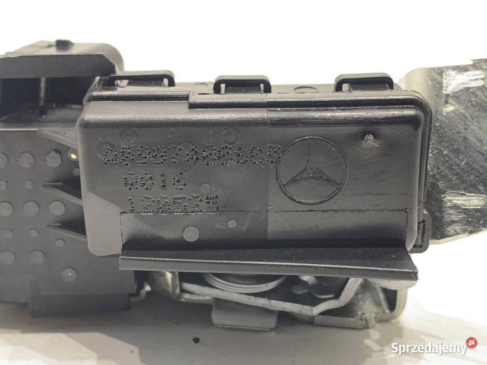 ZAMEK KLAPY TYŁ MERCEDES GLE SUV