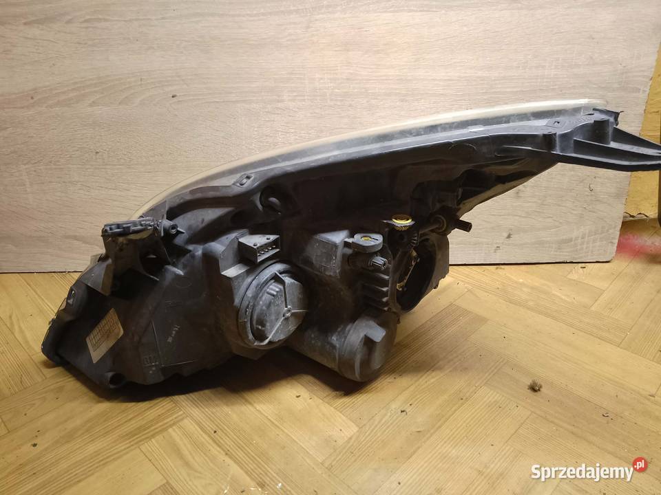 Opel Vectra C 19 CDTI 120 Z21B 07r Lampa przód wielkopolskie Sompolno sprzedam