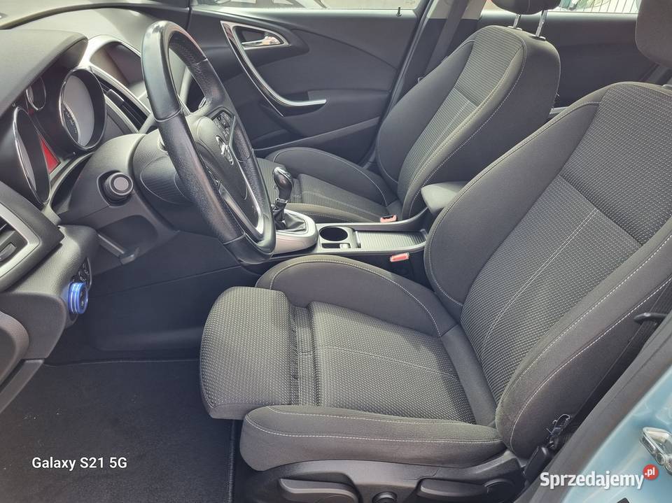 Opel Astra J 14 TURBO 140 nawigacja alufelgi Astra Płońsk