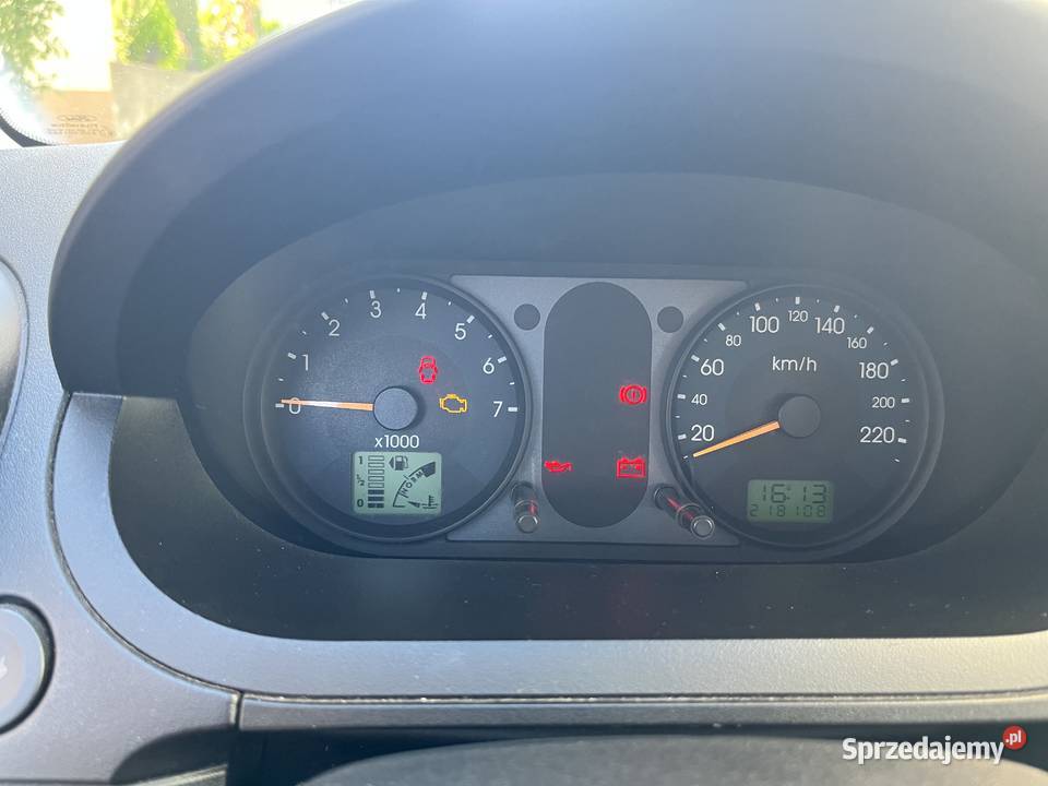 Ford Fiesta MK VI Ghia srebrny metalik 13 Siemianowice Śląskie