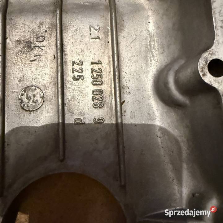 Oryginalna osłona łańcucha rozrządu BMW E12 E23 osobowe Mszana