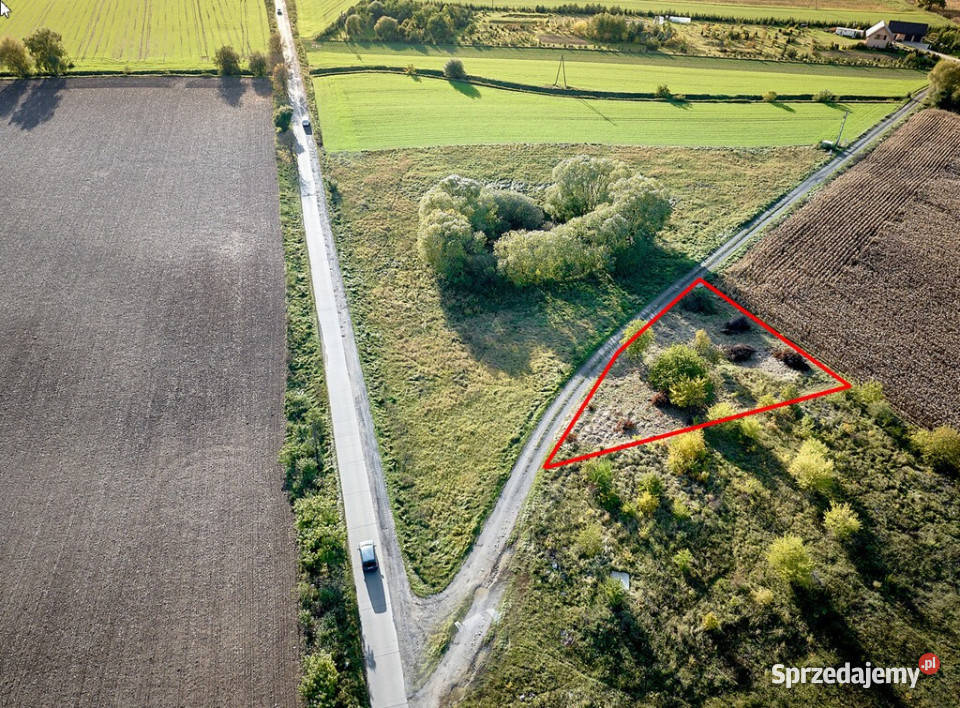 Działka budowlana Kobylniki kKiekrza 783m2