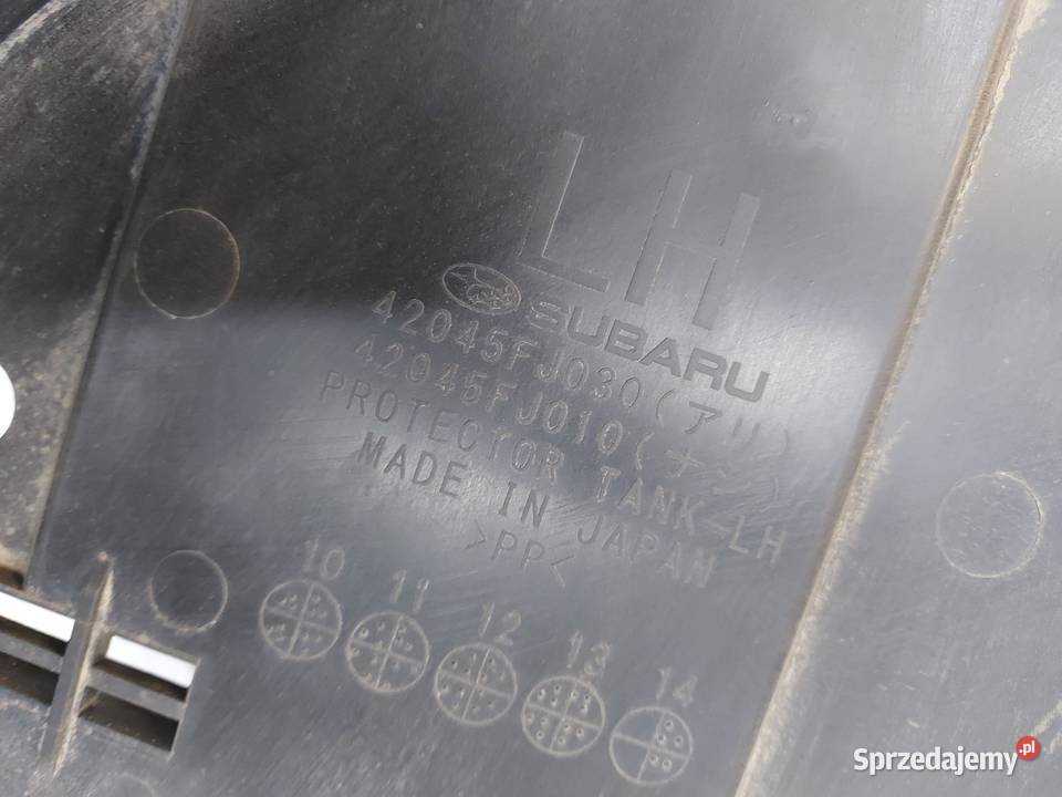 Subaru WRX STI 2015r osłona podwozia lewa tył