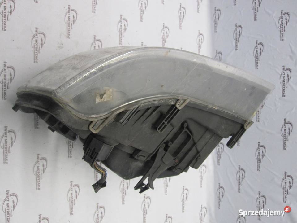 LAND ROVER FREELANDER II 08r lampa prawy przód