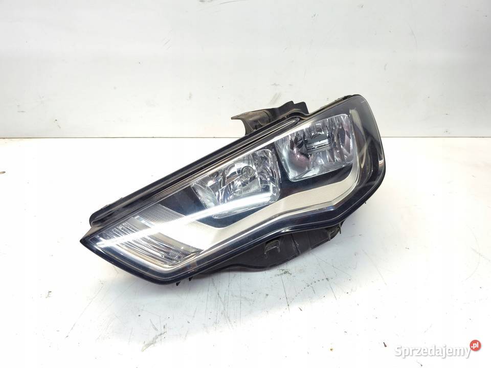 REFLEKTOR LAMPA PRZEDNIA LEWY PRZÓD AUDI A3 8V Lampy przednie Przystajń