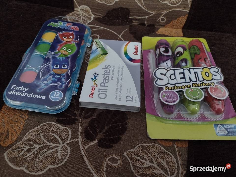 Zestaw Przybory szkolne Komorów